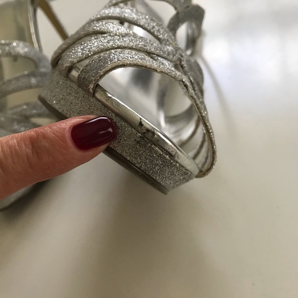J. Miller Silver Platform Sandals Size 9M - Picture 5 of 5